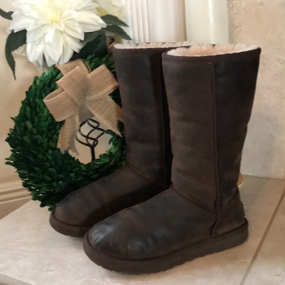 UGG Brown Classic Tall Leather Boots - Picture 4 of 8